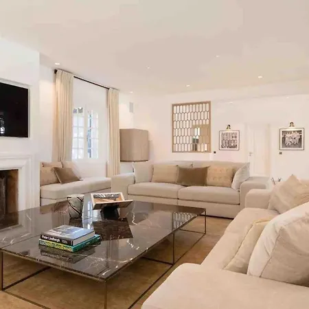 7 Bedroom In The Parcs Villa Saint-Tropez
